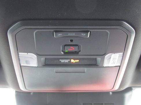 Certified 2024 Toyota Tacoma TRD Off-Road image 27