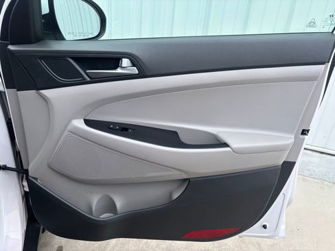 Used 2016 Hyundai Tucson SE w/ Option Group 02 image 34