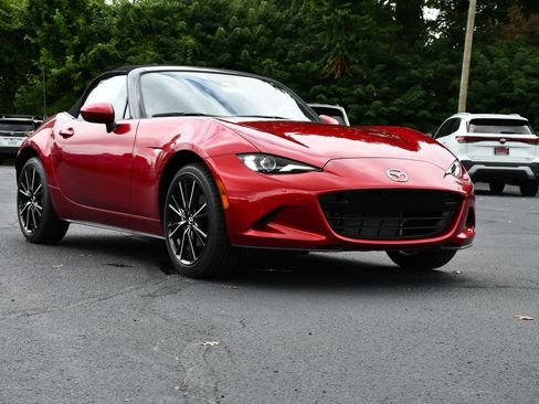 New 2026 MAZDA MX-5 Miata Grand Touring RWD image 26