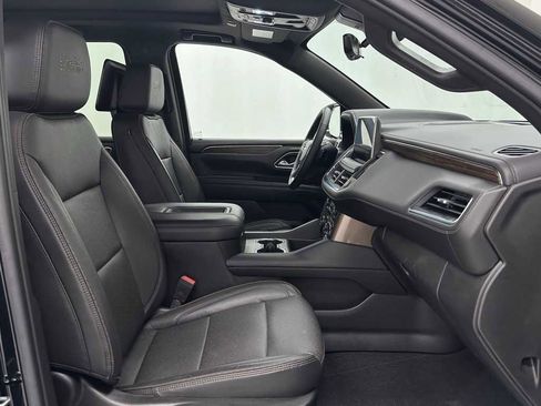 Used 2021 Chevrolet Suburban High Country image 19