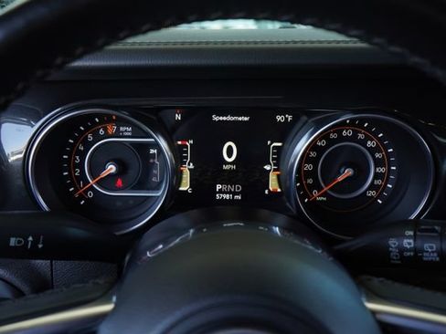 Used 2020 Jeep Wrangler Unlimited Sahara AWD/4WD image 17