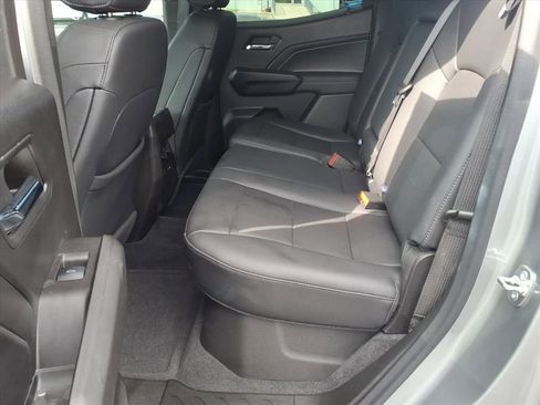 Used 2024 Chevrolet Colorado LT w/ LT Convenience Package III RWD image 23