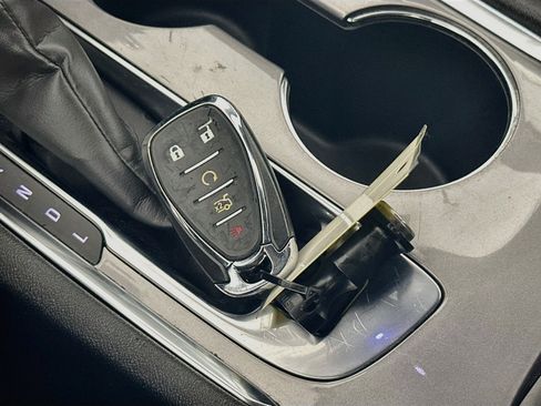 Used 2023 Chevrolet Malibu LT FWD image 24