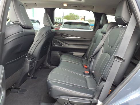 Certified 2023 INFINITI QX60 Sensory w/ Cargo Package AWD/4WD image 12