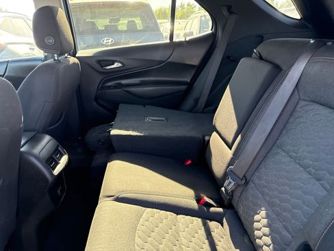 Used 2018 Chevrolet Equinox LT AWD/4WD image 18