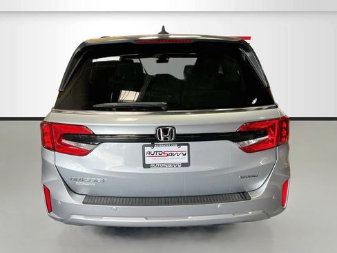 Used 2025 Honda Odyssey Touring image 6