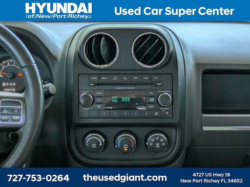 Used 2016 Jeep Patriot Latitude FWD image 22