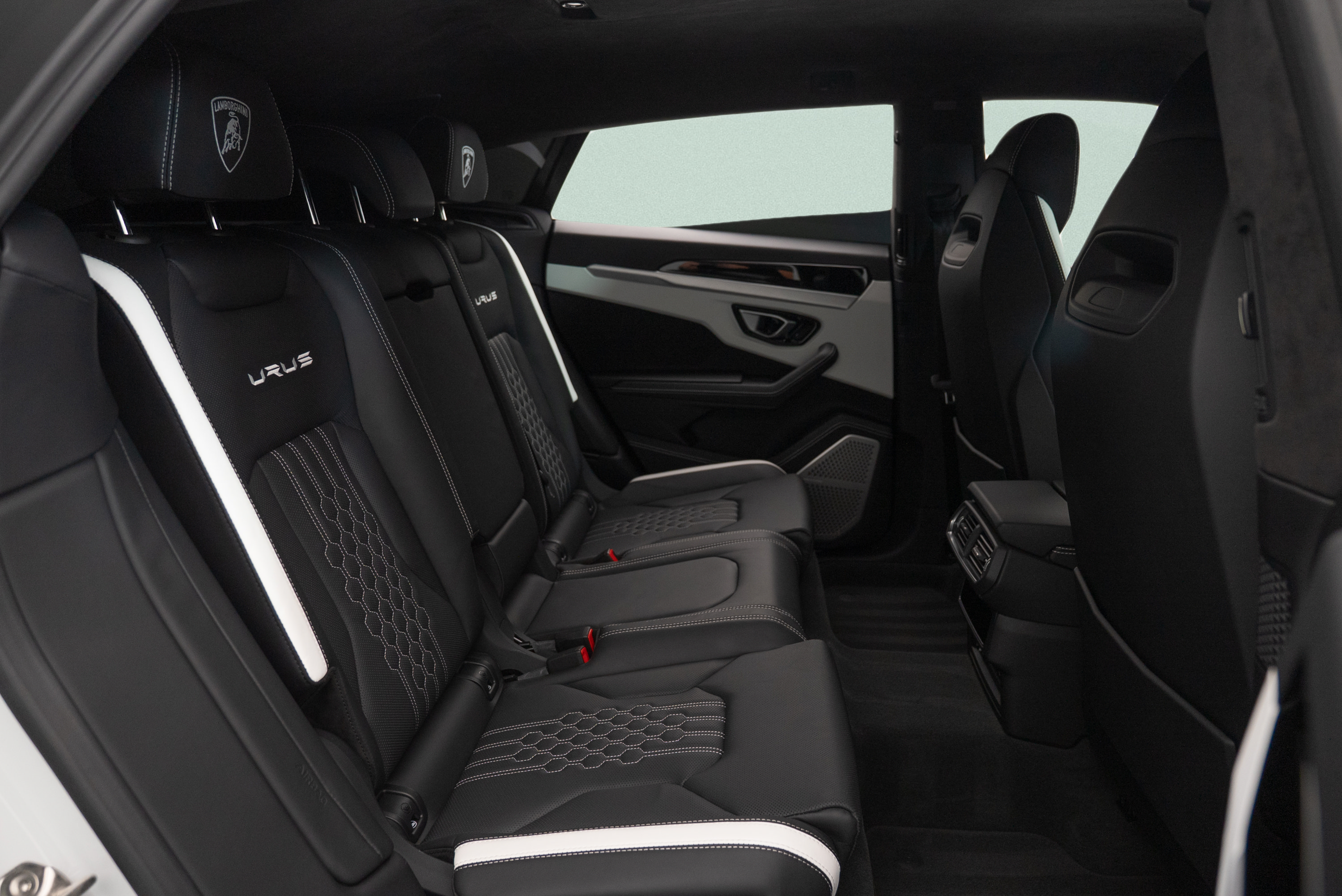 Used 2024 Lamborghini Urus S AWD/4WD image 23
