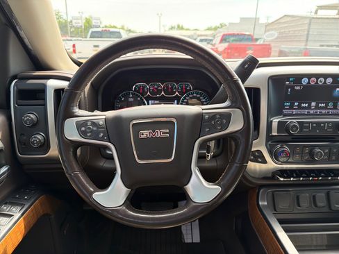 Used 2018 GMC Sierra 1500 SLT w/ SLT Premium Package AWD/4WD image 15