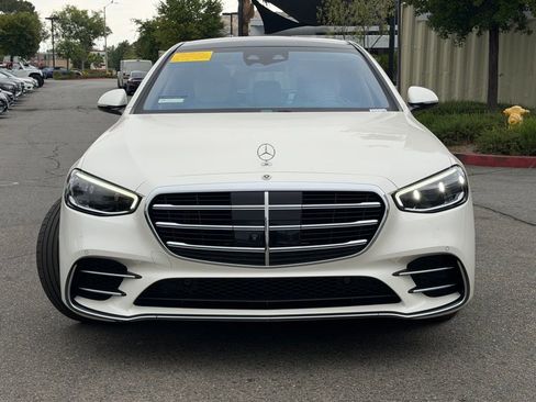Used 2023 Mercedes-Benz S 580 4MATIC Sedan image 2