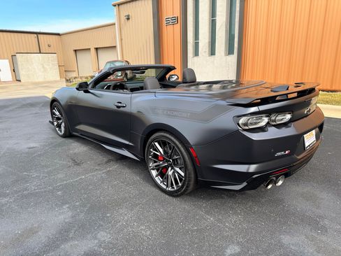 Used 2024 Chevrolet Camaro ZL1 RWD image 13