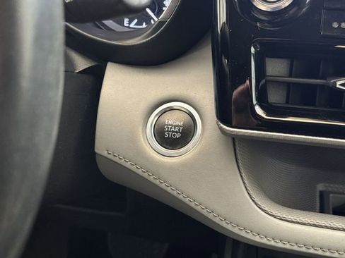 Used 2021 Toyota Highlander Platinum image 17