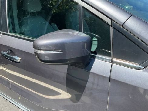 Used 2019 Honda Odyssey EX image 4