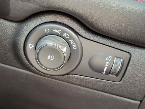 Used 2023 Dodge Durango R/T AWD/4WD image 9