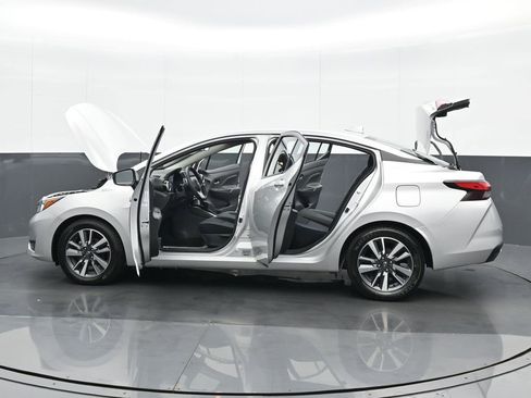 Used 2023 Nissan Versa SV FWD image 27