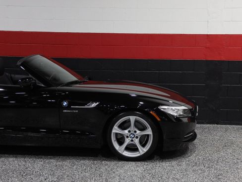 Used 2016 BMW Z4 sDrive28i image 8
