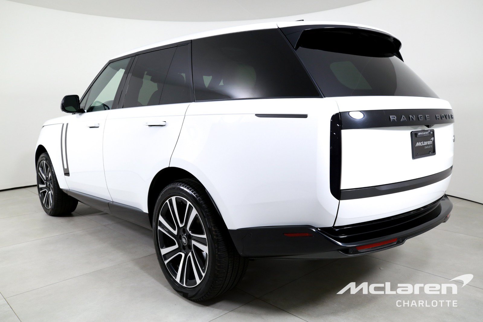 Used 2023 Land Rover Range Rover SE AWD/4WD image 6