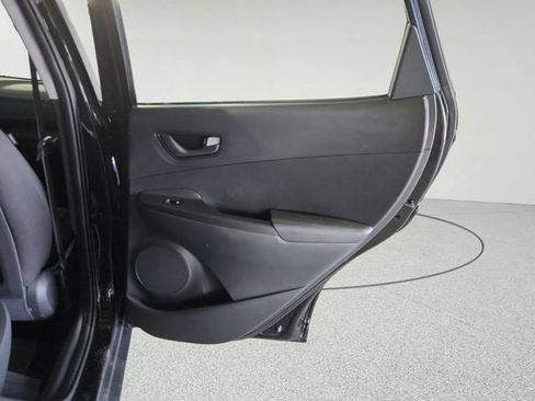 Used 2022 Hyundai Kona SE AWD/4WD image 25