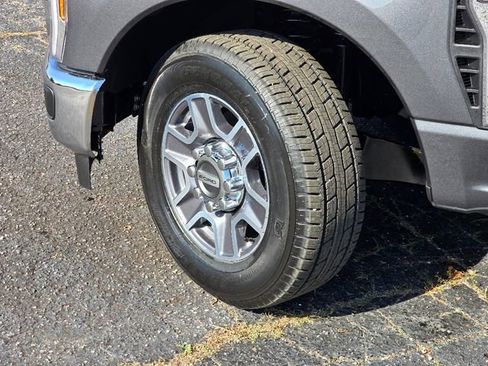 New 2026 Ford F350 Lariat RWD image 19