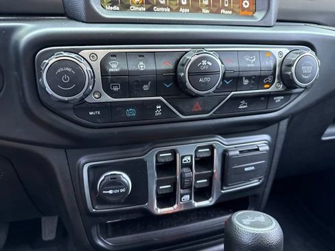 Used 2023 Jeep Wrangler Unlimited w/ Cold Weather Group AWD/4WD image 12