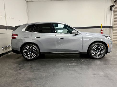 Used 2025 BMW X3 xDrive30 w/ Convenience Package AWD/4WD image 5