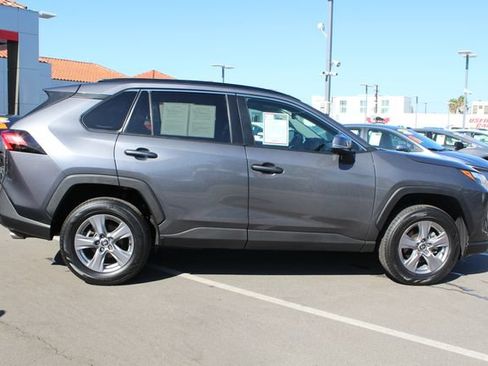 Certified 2022 Toyota RAV4 XLE FWD image 18