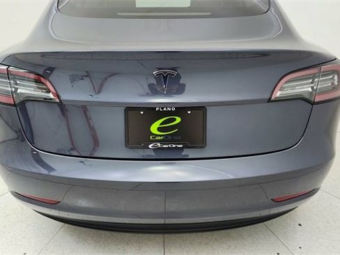 Used 2023 Tesla Model 3 Standard Range image 11