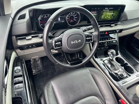 Used 2022 Kia Carnival SX image 28