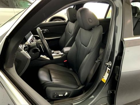 Used 2019 BMW 330i Sedan w/ Convenience Package image 24
