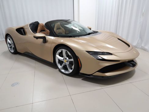 Used 2022 Ferrari SF90 Spider AWD/4WD image 36