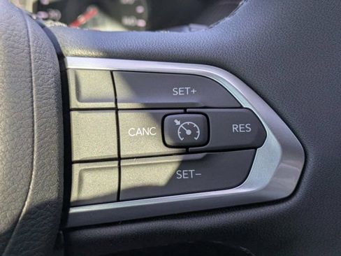 New 2026 Jeep Compass Latitude AWD/4WD image 23