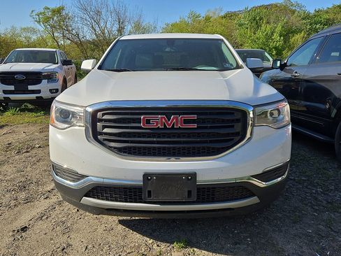 Used 2019 GMC Acadia SLE w/ LPO, Floor Liner Package AWD/4WD image 2