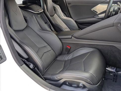 Used 2022 Chevrolet Corvette Stingray Preferred Cpe w/ Z51 Performance Package image 23