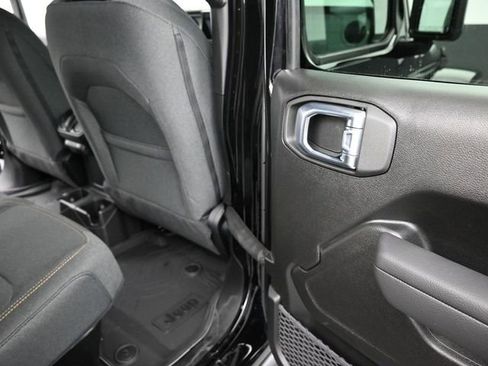 New 2026 Jeep Gladiator Willys AWD/4WD image 19