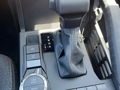 New 2026 Toyota 4Runner SR5 AWD/4WD image 20