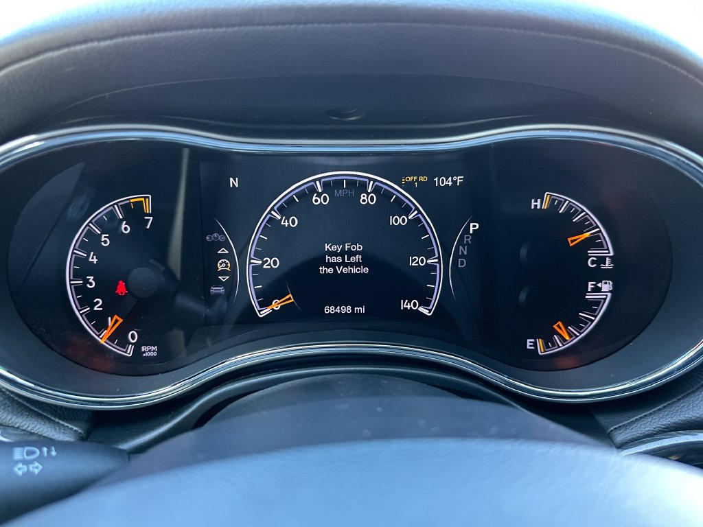 Used 2019 Jeep Grand Cherokee Overland AWD/4WD image 25