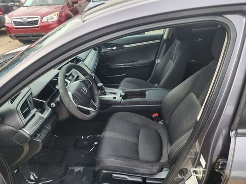 Used 2018 Honda Civic EX image 9
