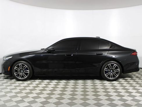 Used 2024 BMW 530i w/ M Sport Package image 40