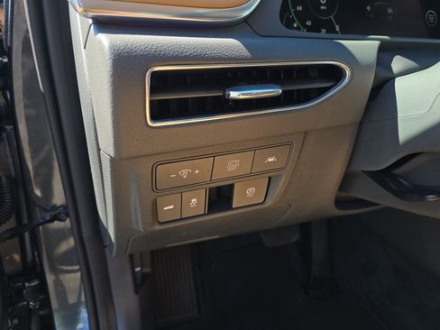 Used 2022 Hyundai Sonata Limited FWD image 21