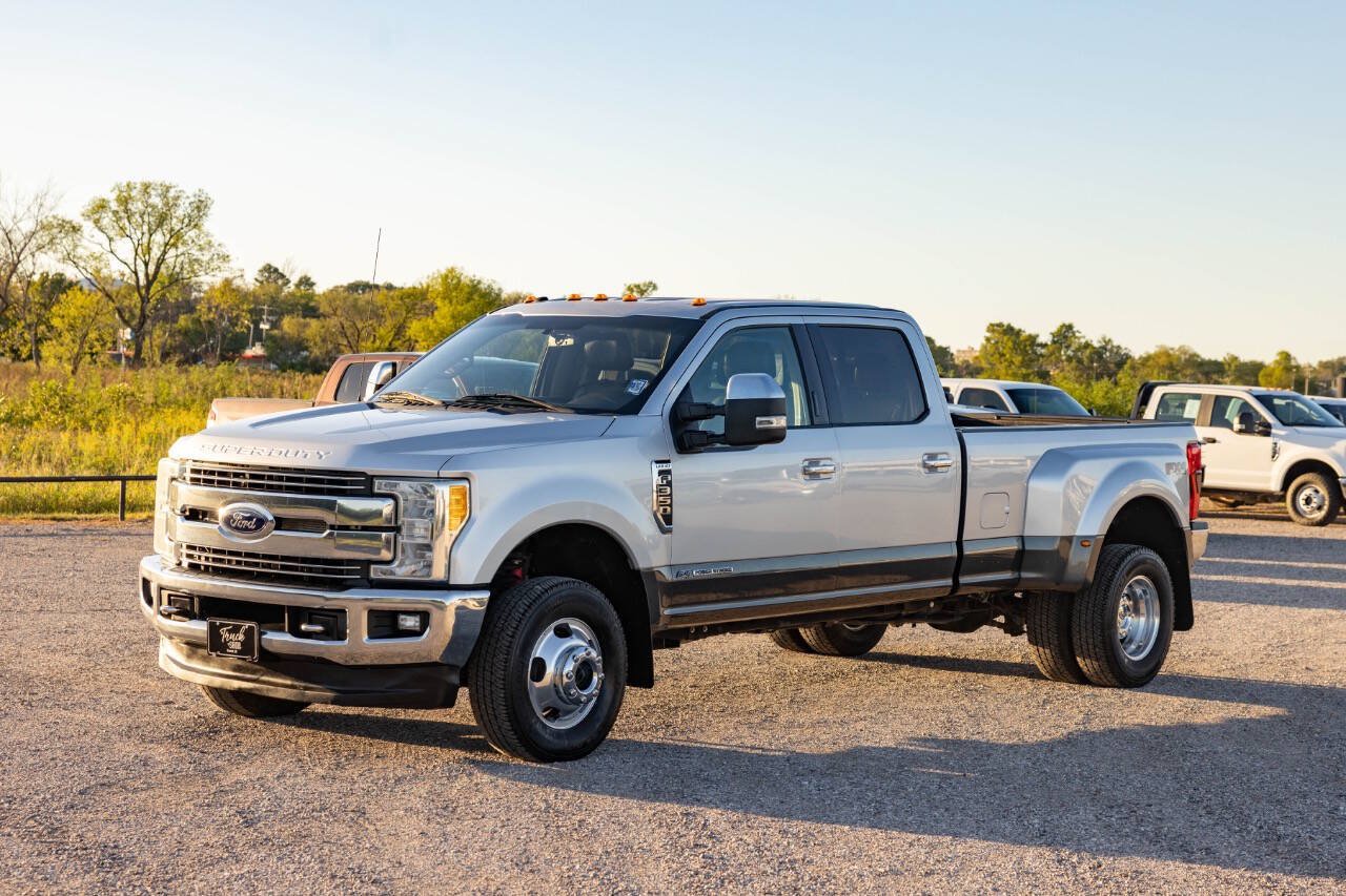 Used 2017 Ford F350 Lariat w/ Chrome Package AWD/4WD image 2