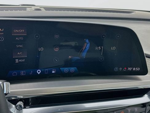 Used 2024 Cadillac Lyriq Luxury RWD image 18