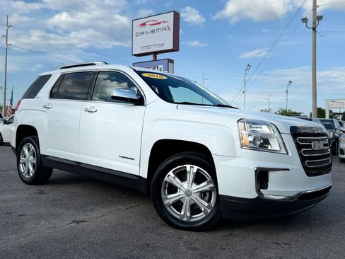Used 2016 GMC Terrain SLT FWD image 2