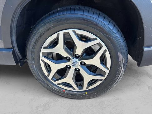 Certified 2023 Subaru Forester Premium AWD/4WD image 12