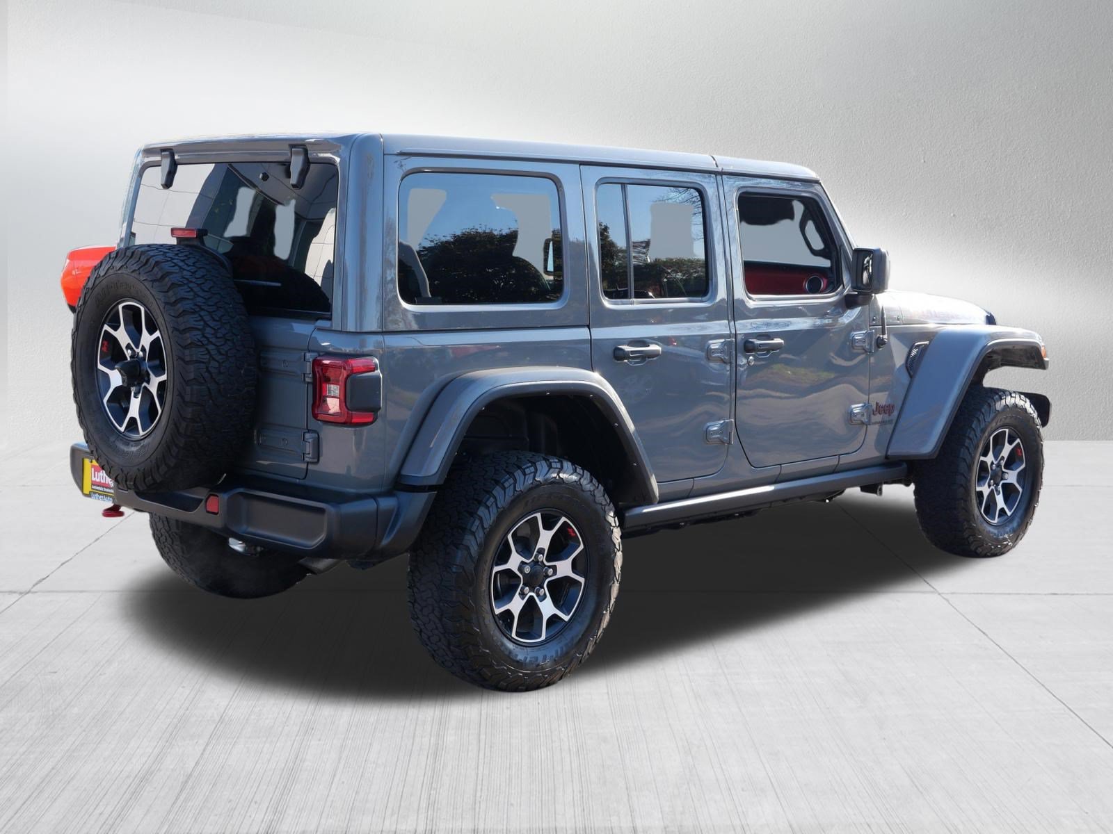 Used 2022 Jeep Wrangler Unlimited Rubicon w/ LED Lighting Group AWD/4WD image 7