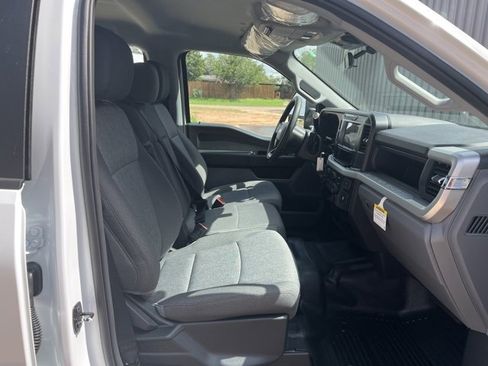 New 2025 Ford F250 XL w/ XL Chrome Package image 11