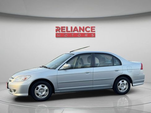 Used 2005 Honda Civic Hybrid Sedan image 2