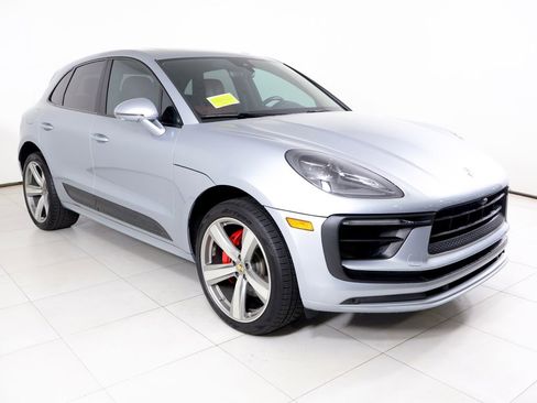 Certified 2022 Porsche Macan S w/ Premium Package Plus AWD/4WD image 34