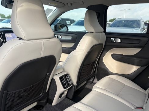 New 2026 Volvo XC40 B5 Plus w/ Protection Package Premier image 20