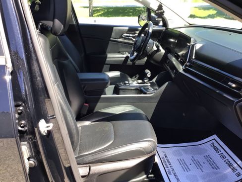 Used 2023 Kia Sportage EX AWD/4WD image 24