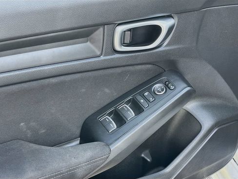 Used 2024 Honda Civic Sport image 17